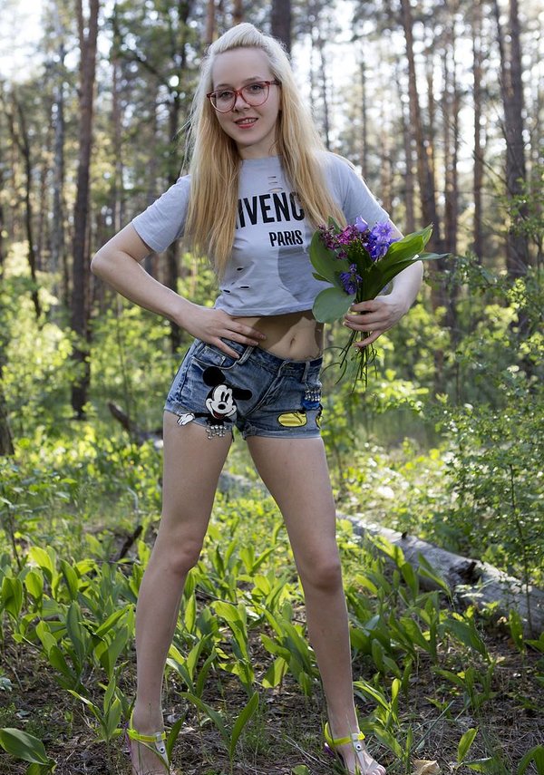 Нина, 23 года, 1 размер груди